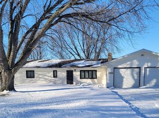 1215 Castle Dr, Mountain Lake, MN 56159