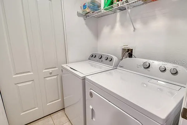 9641 Castle Point Dr #1215 — Photo 22