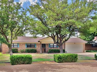 1507 Jefferson St, Plainview, TX 79072