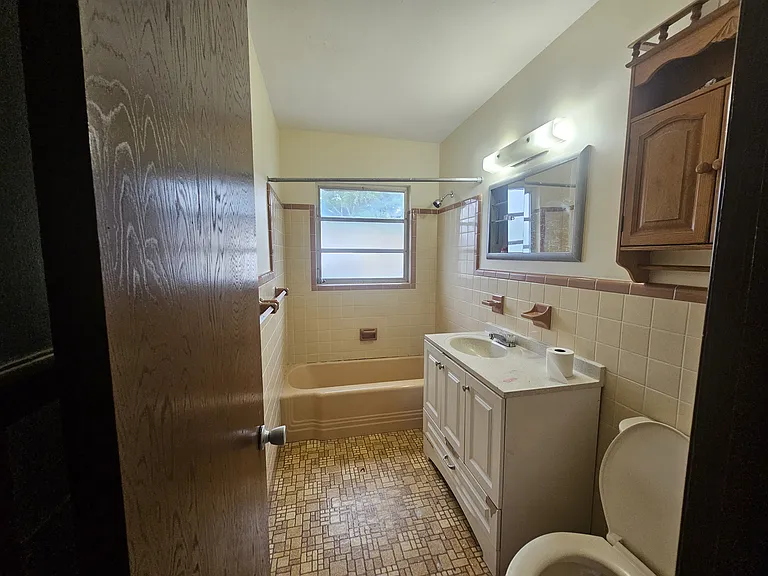 824 Cypress Ave — Photo 10