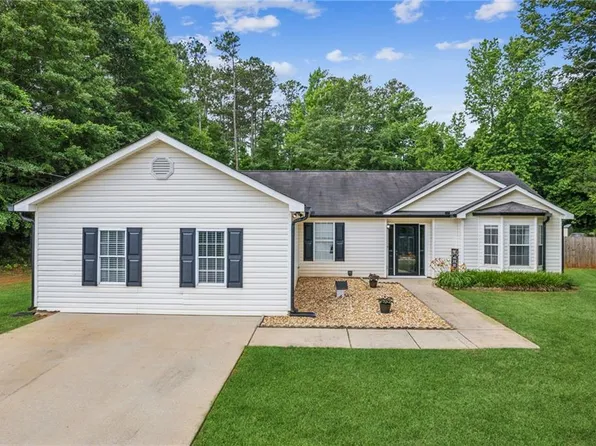 208 Wildflower Ct, McDonough, GA 30252