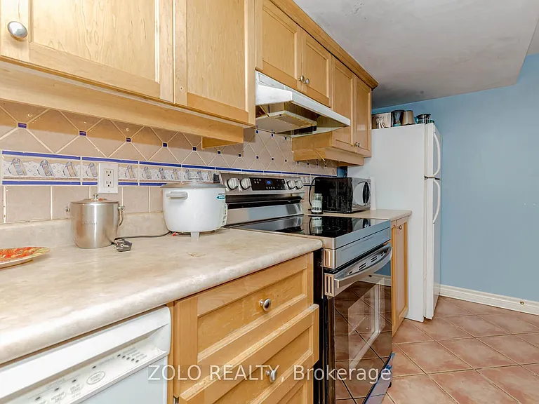 1474 Rosemanor Dr — Photo 12