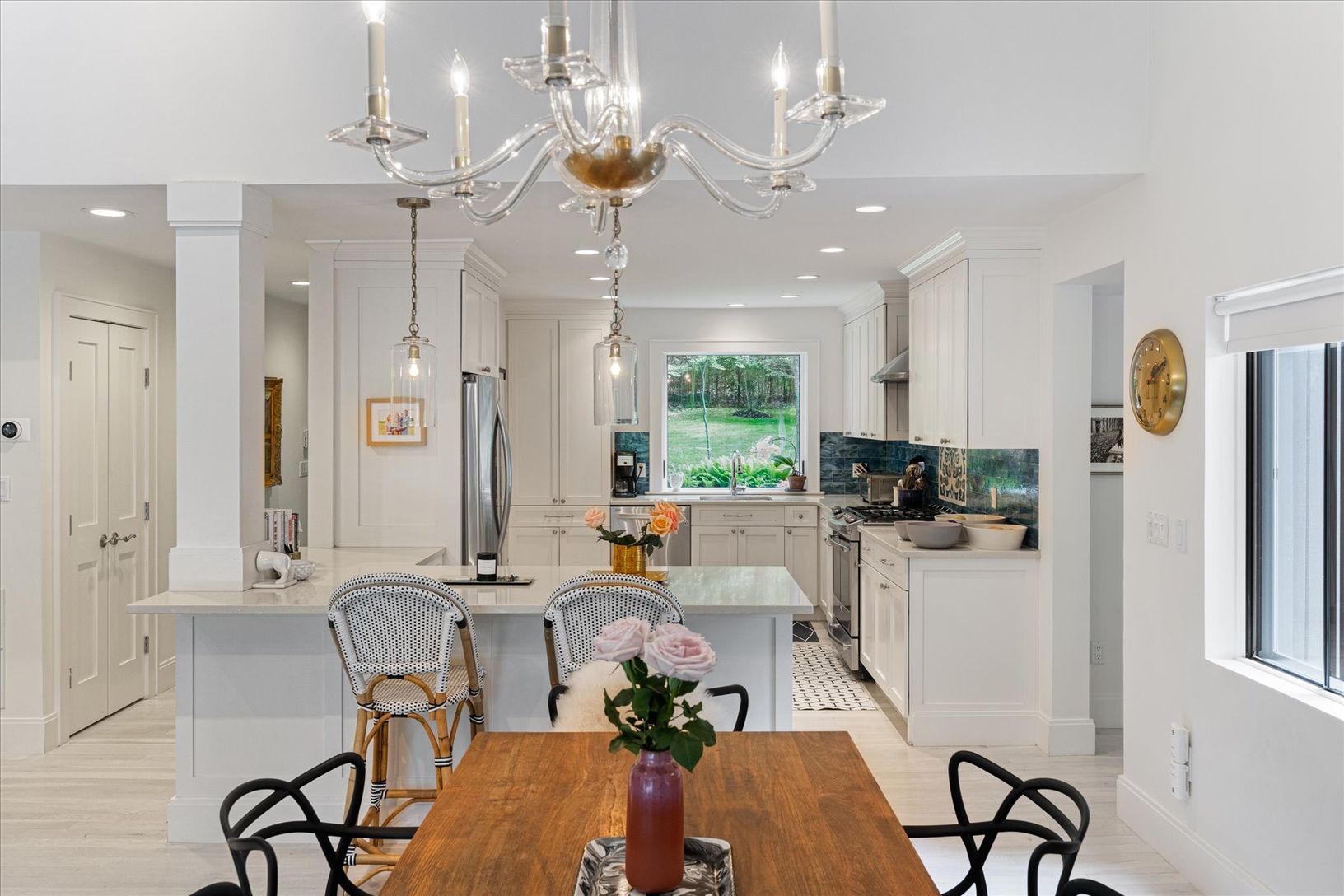  Dining w/ view of Kitchen