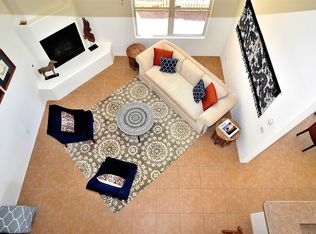 7220 Vuelta De La Luz, Santa Fe, NM 87507