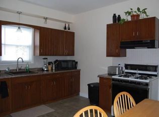 117 Prospect St #1, Waltham, MA 02453