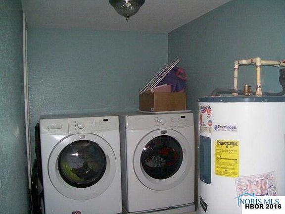 3rd image of 218 Stearns Ave