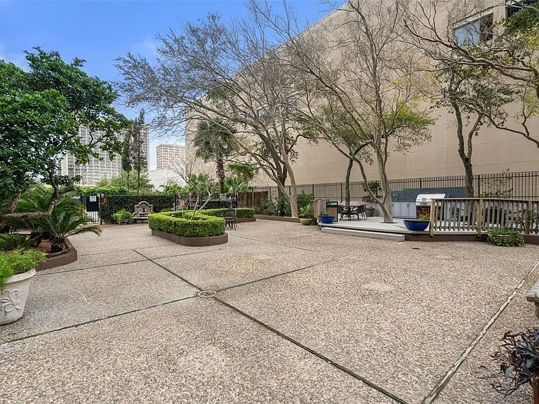 5150 Hidalgo St #1503 — Photo 13