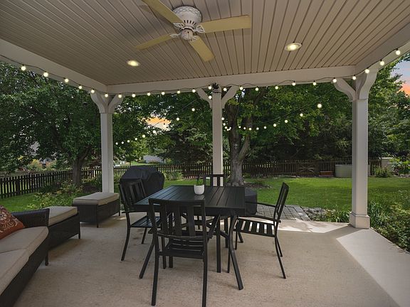 2nd image of 2411 Clarkson Ln