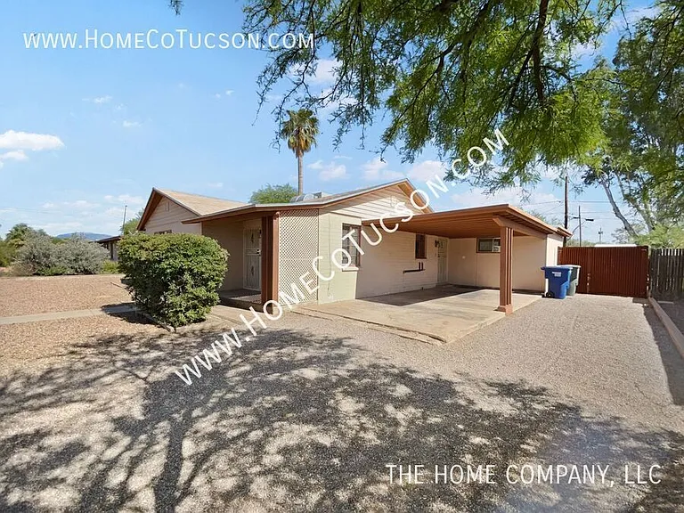 5452 E Linden St — Photo 5