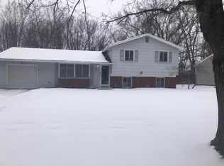 30 Mercury Dr, Rochester, NY 14624