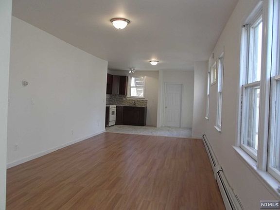 2nd image of 192 Prospect Ave