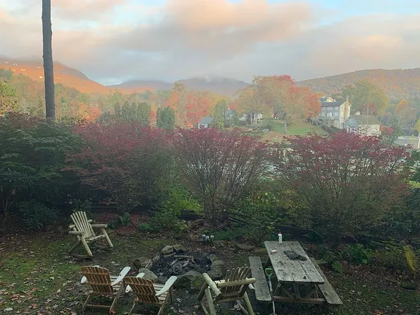 42 Club Cottages Way, Lake Toxaway, NC 28747