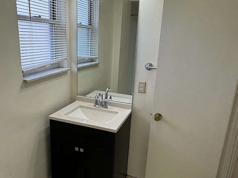 228 Boggs Ave #3 — Photo 5