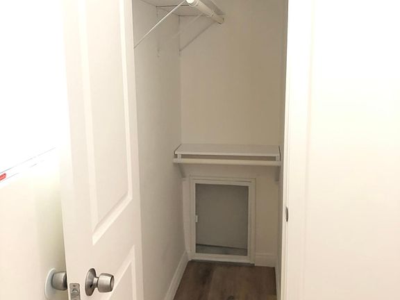 4th image of 3121 E Theresa St #A