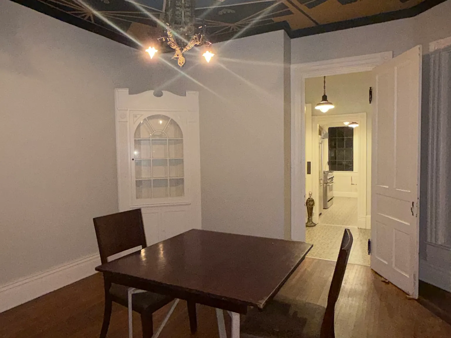 4 bed, 2514 sqft, $2,500 — Photo 2