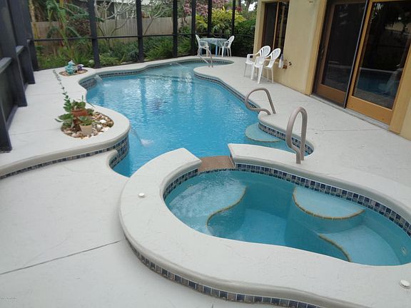 3rd image of 103 Antigua Dr