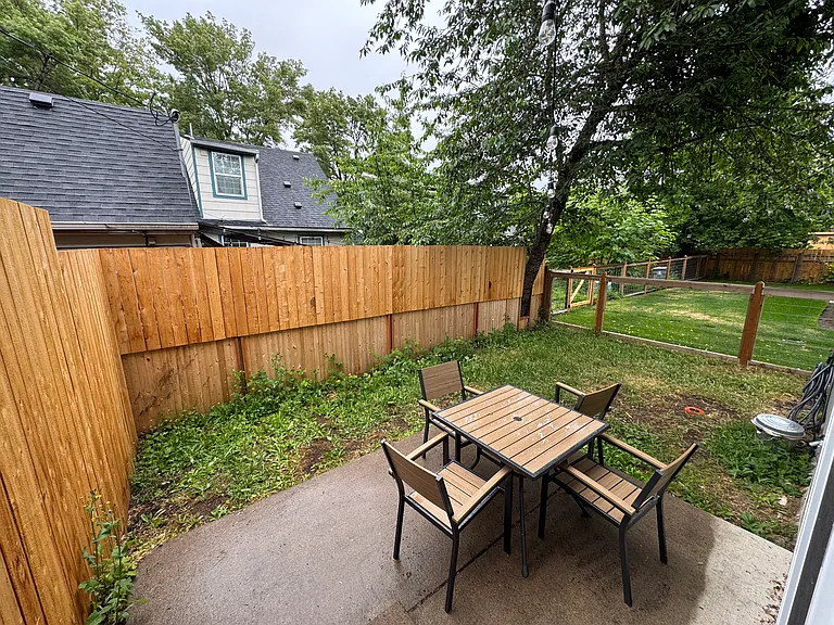 1251 W 11th Aly — Photo 12
