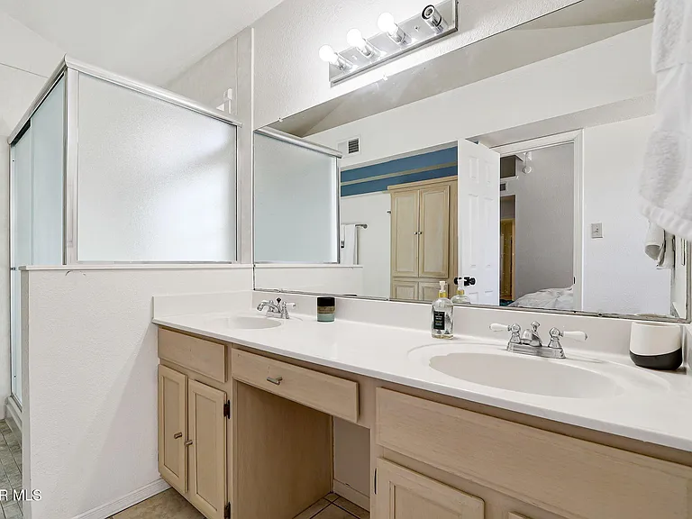 4348 Loma Hermosa Dr — Photo 28