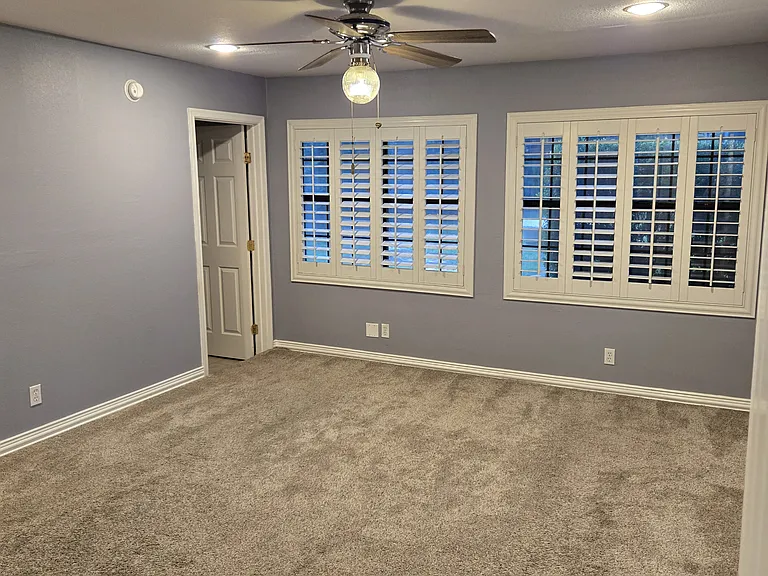 715 S Barnett Ave — Photo 13