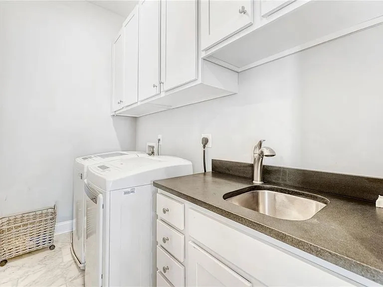 1196 John Collier Rd #1196 — Photo 26