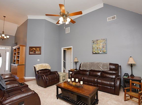 5th image of 110 Brookwood Dr
