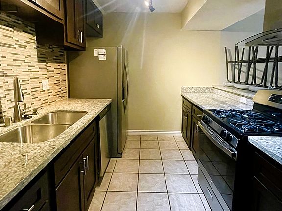 5th image of 1250 Cabrillo Park Dr