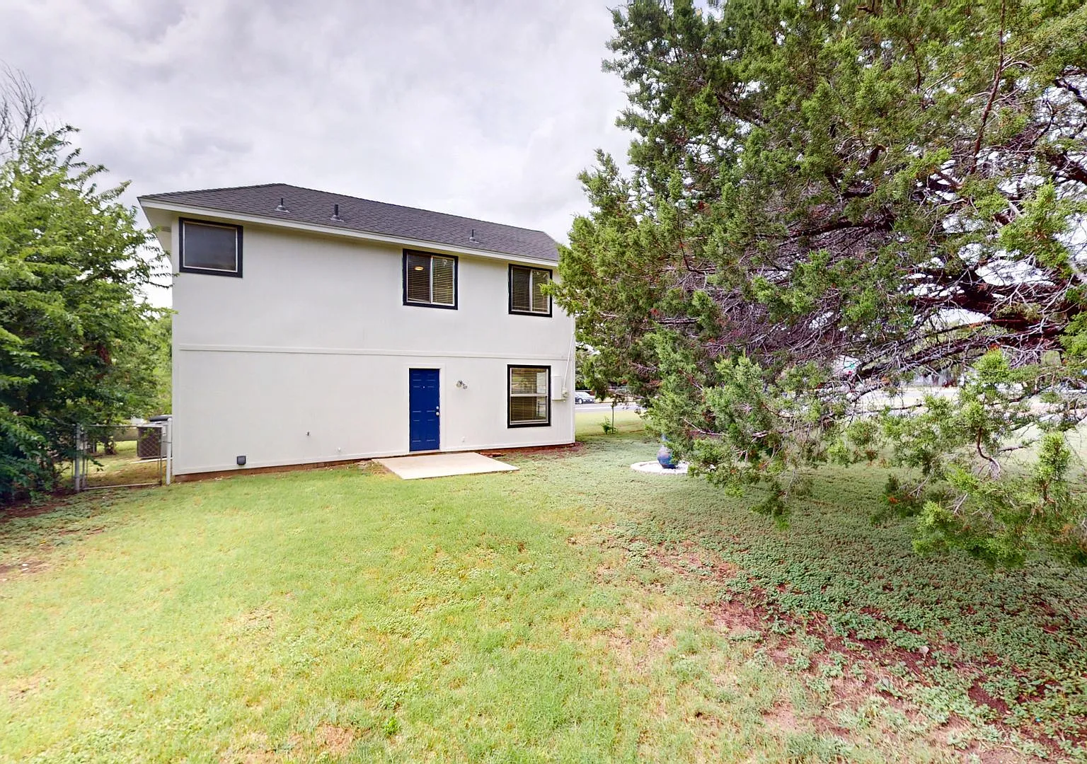 Free September + $1395 Rent — Photo 3