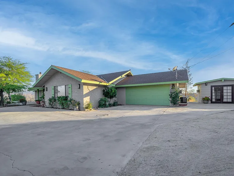 57495 Buena Suerte Rd — Photo 43
