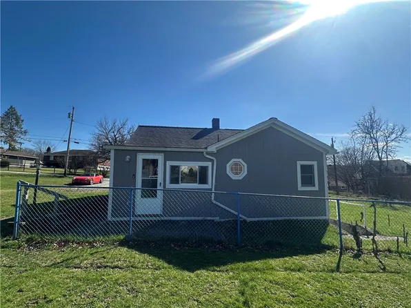 514 Penn High Park Rd, Jeannette, PA 15644