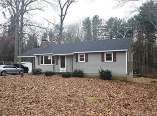 241 Oakwood Dr, Windham, CT 06280