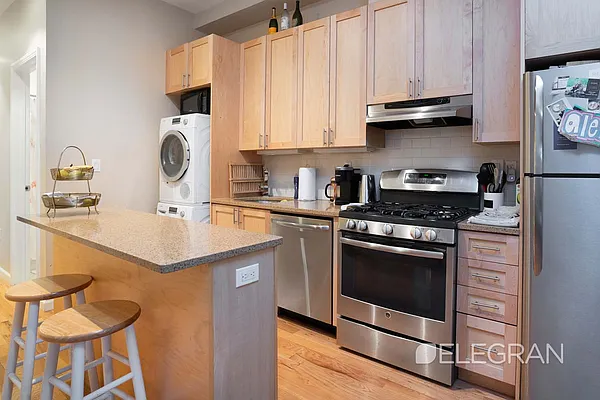 Rented by (Legacy) Elegran | media 13