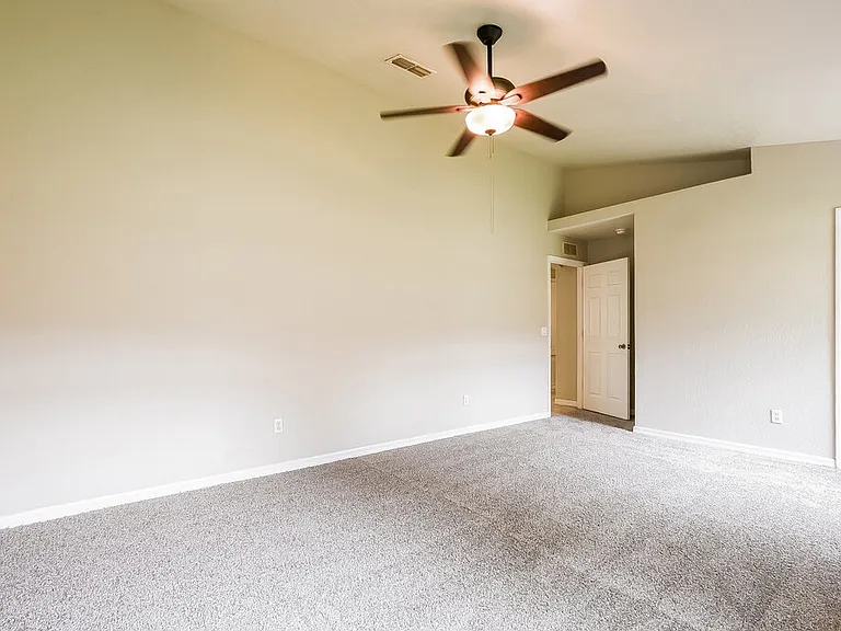 5420 Blue Grass St — Photo 9
