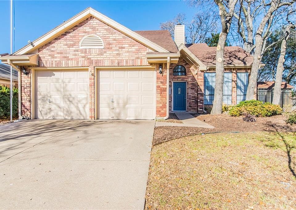 1st image of 2209 McDowell Dr