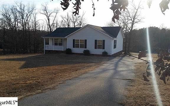 3rd image of 136 Beaver Creek Dr