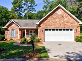 1308 Park Knoll Ct, Winston Salem, NC 27106