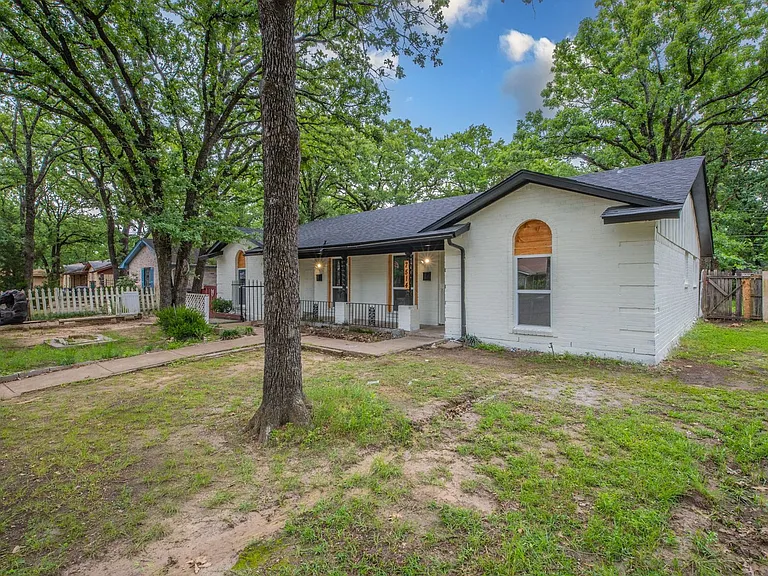 7516 Olusta Dr — Photo 26