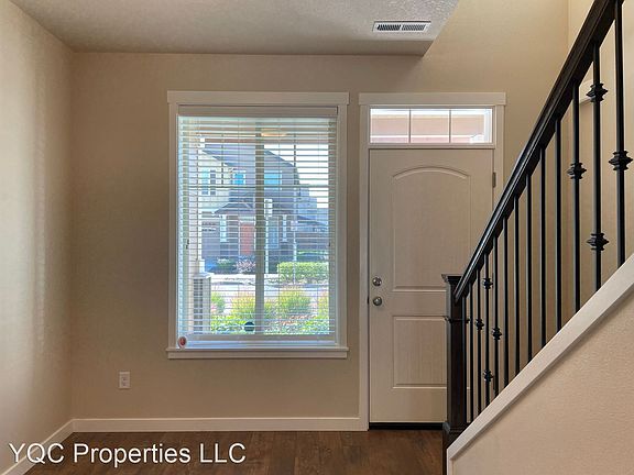 4th image of 5915 NE 58th Ave #10428069