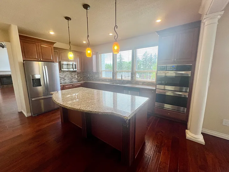 1916 NW 43rd Ave — Photo 7