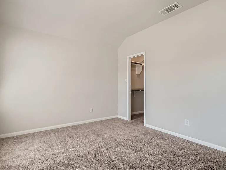 5442 Black Walnut — Photo 8