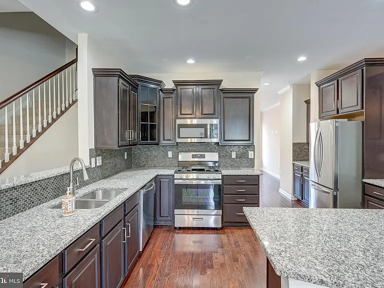 7827 Crystal Brook Way — Photo 12