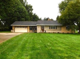 1390 Michaels Rd, Tipp City, OH 45371