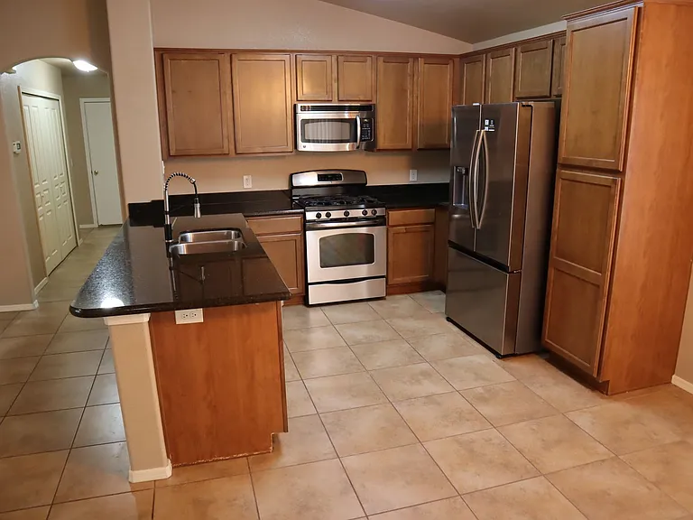 1426 Bonnie View Pl — Photo 4