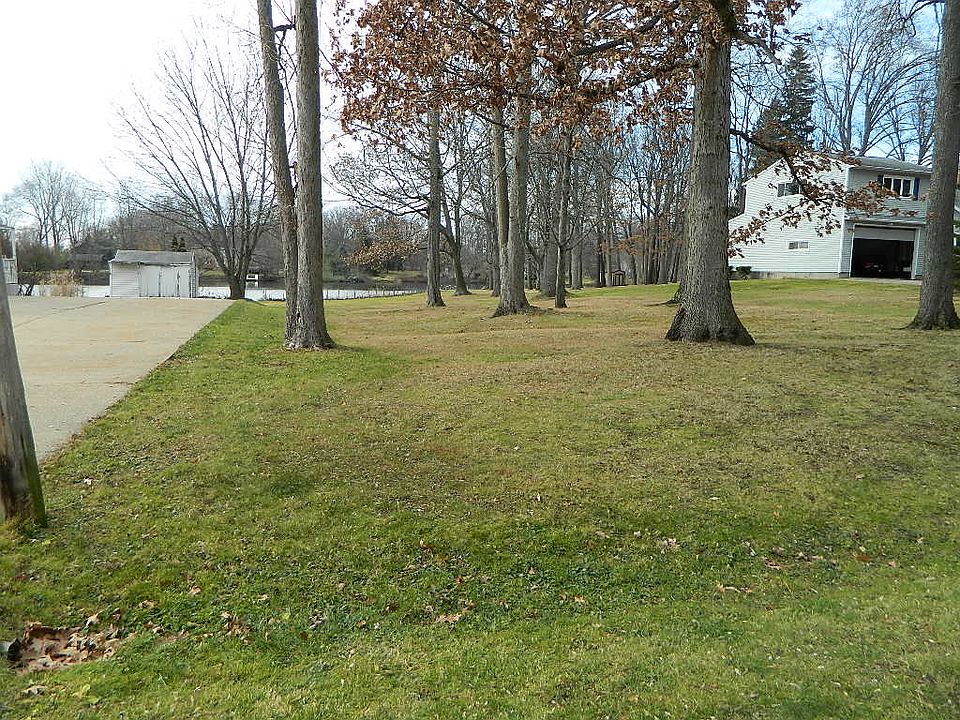 1st image of 8160 Cherry Ln