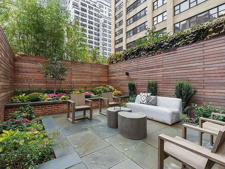 155 E 37th St #GARDEN — Photo 14