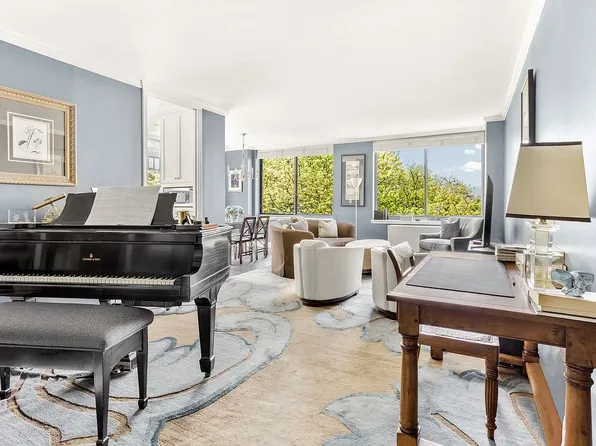 21 S End Ave APT 539, New York, NY 10280