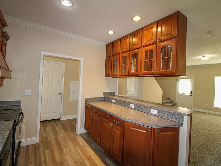 126 Meadows Ln — Photo 12