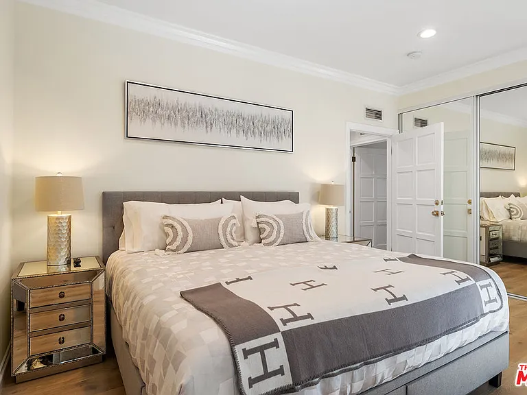 7834 Electra Dr — Photo 33