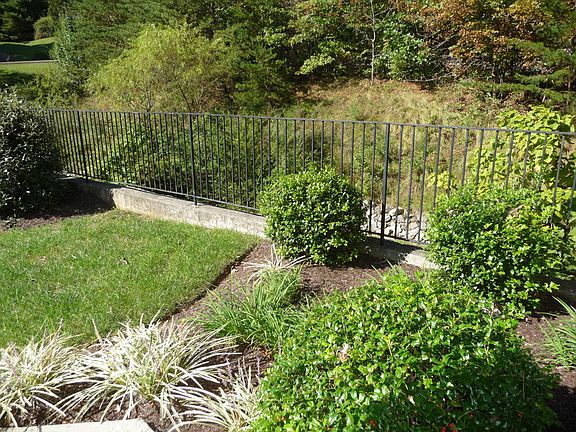 5th image of 5029 Country Cottage Ln