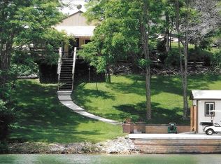 148 Waterside Cir, Council Grove, KS 66846