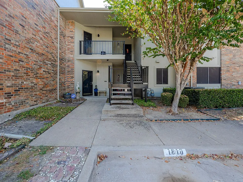 1418 Signal Ridge Pl